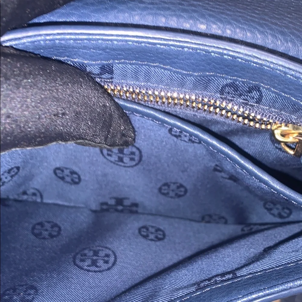 Tory Burch Blue Leather Crossbody Bag with Gold Chain EUC